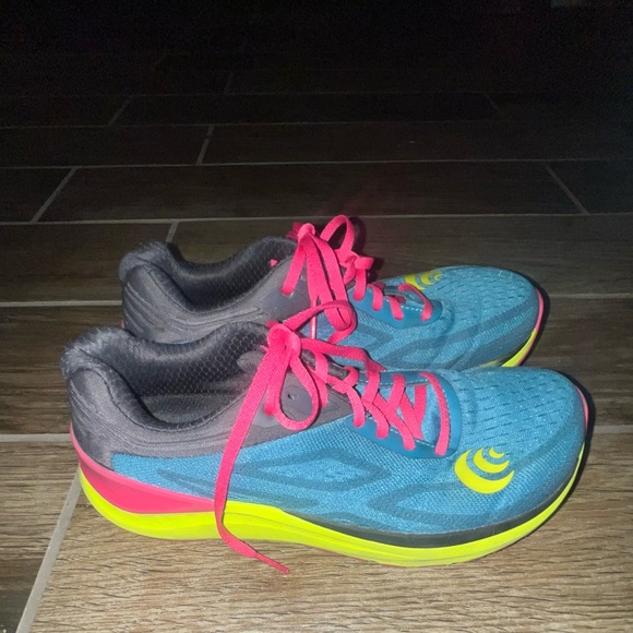 topo Shoes - Topo Athletic Womens Ultrafly 3 Breathable Road Running Shoes